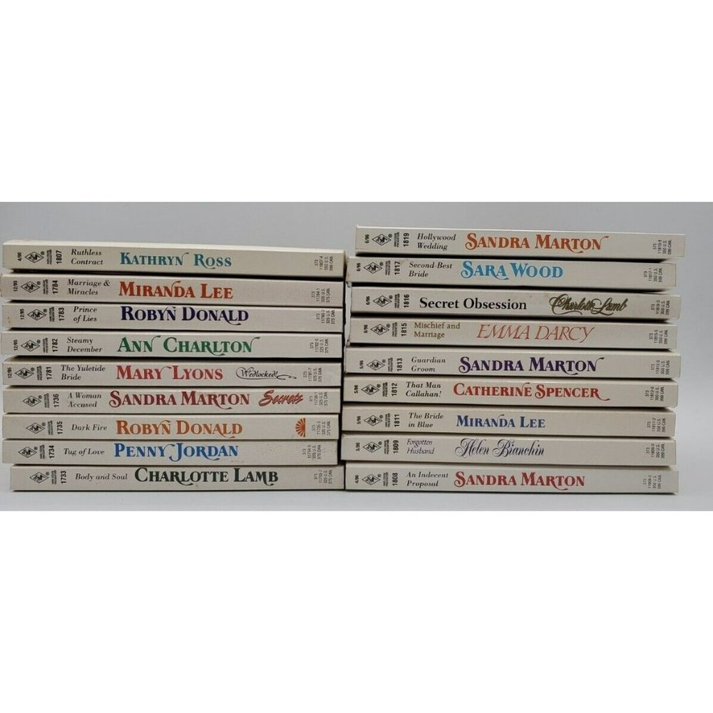 Lot of 18 Vintage Harlequin Presents Romance Novel Paperbacks Never Read